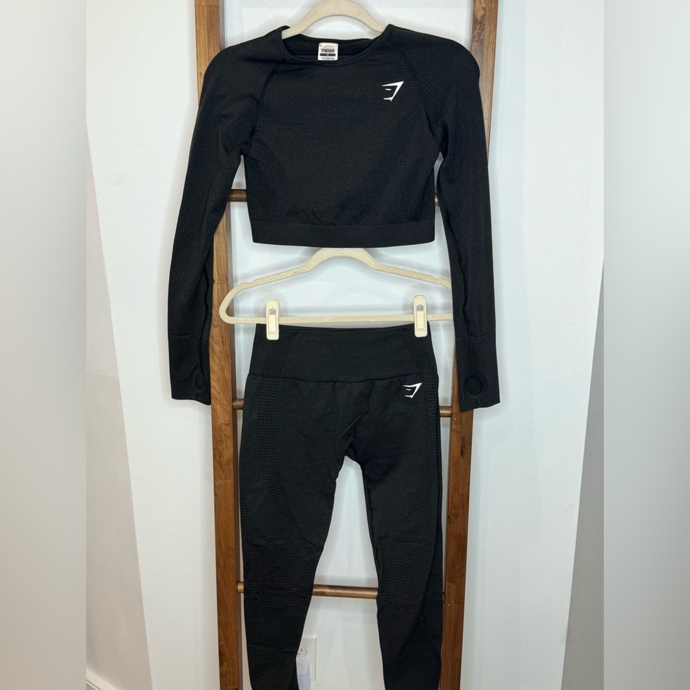 Gymshark Crop Top Long Sleeve and Leggings